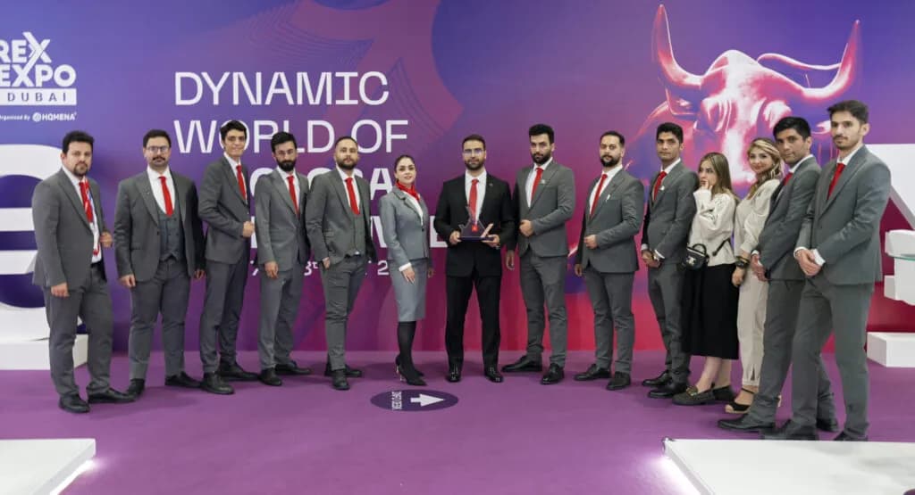 Mohammad Ahangari Asl with his team at Forex Expo Dubai